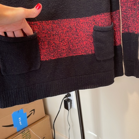 EUC GAP striped sweater w/ POCKETS:) sz.S 215 - Picture 2 of 4